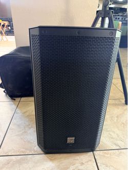 DJ Speaker and tripod