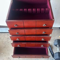 Wallace Queen Anne 4 Drawer Storage chest 