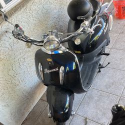 MotoBravo Paparazzi Scooter 