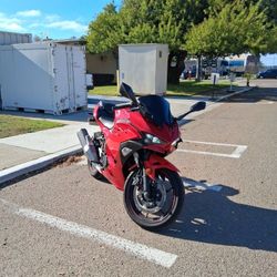 2025 Kawasaki Ninja 500