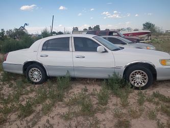 1999 Lincoln Town Car