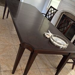 Dinning Table And 6 Chairs