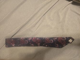 Bar III Tie 