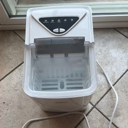Ice Maker 