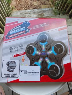 Smart Music Boxing Target – Bluetooth Wall Mounted Punching Machine with Gloves
