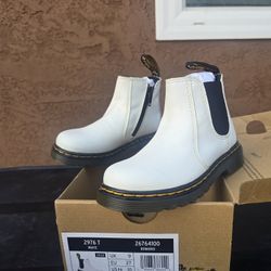 Kids Shoes Dr Martens