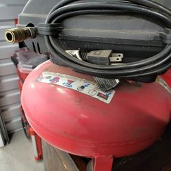 Central Pneumatic Pancake Air Compressor, 3 Gal Cap., 100 PSI