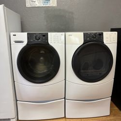 Gas Dryer And Washer Set