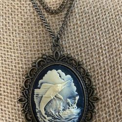 Cadena Color Bronce Dije A Relieves Nácar Pez Barco 