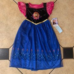 DISNEY ELSA 4T PRINCESS GOWN. Several Available $12 Each Or 2 For $20 