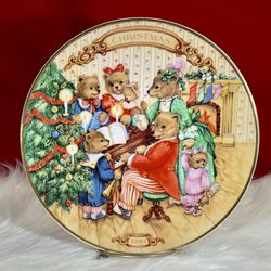 Avon “Together for Christmas” 1989 Christmas Plate