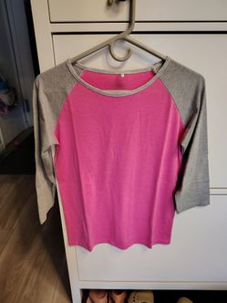 2 Kids size xl  shirts