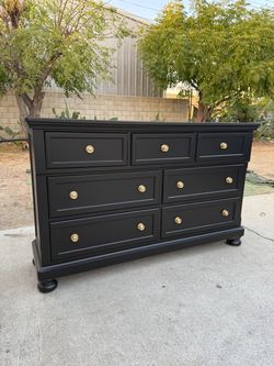Black Dresser