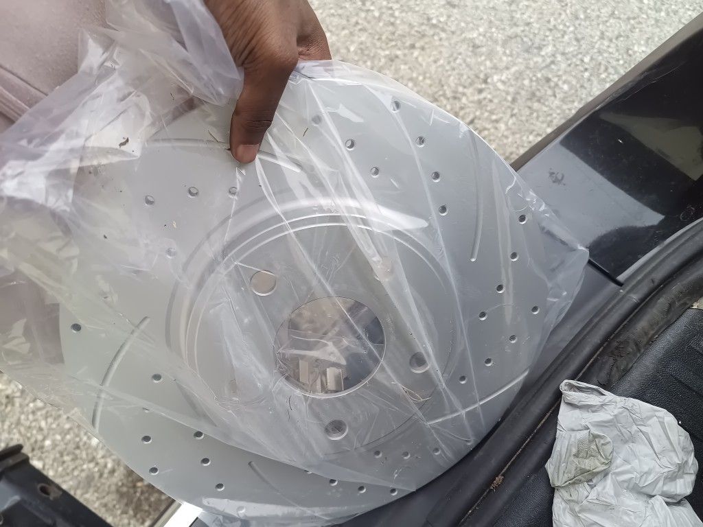 Back brakes And Rotors For Dodge Grand Caravan