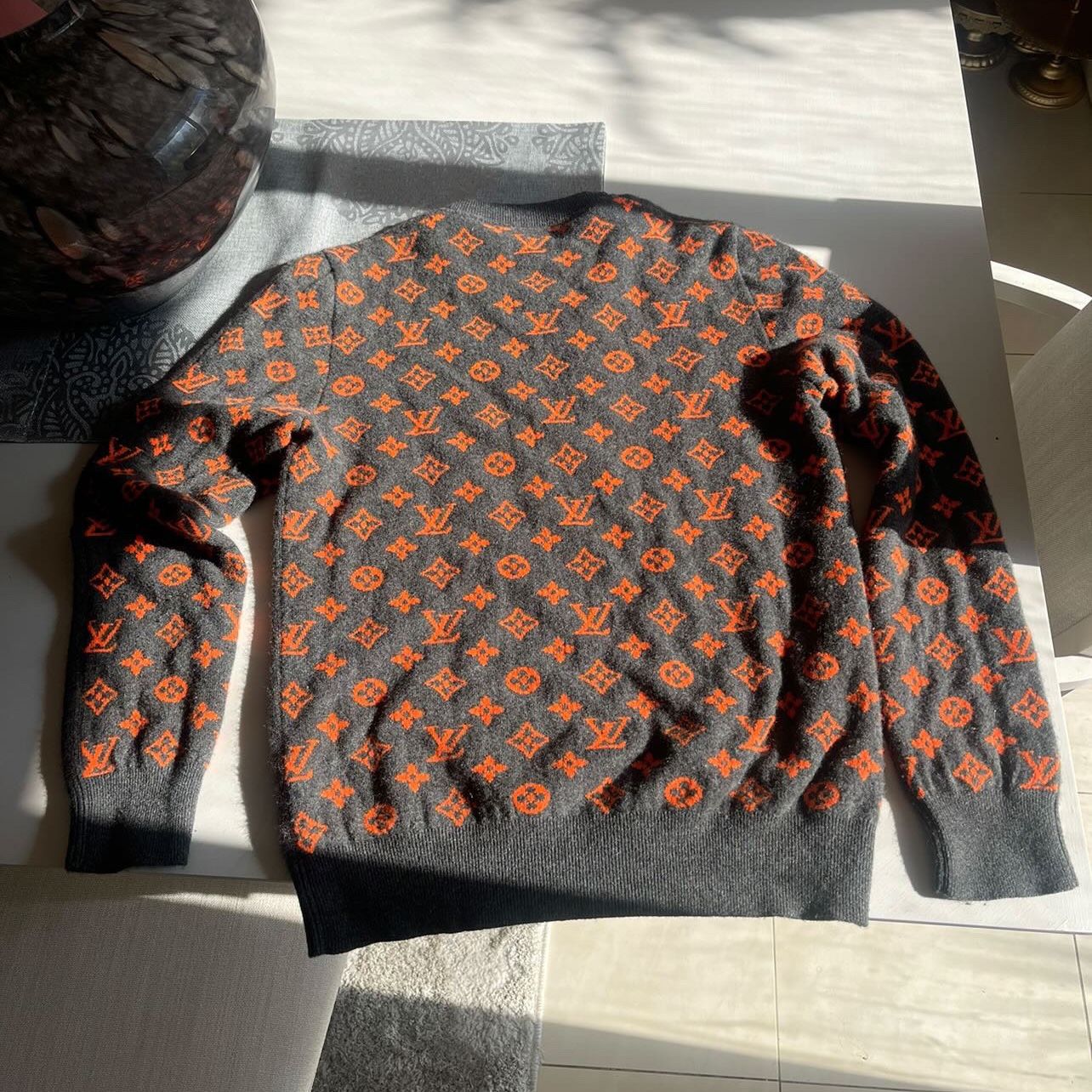 Louis vuitton sweater orange deals