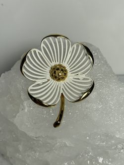 Monet gold tone brooch