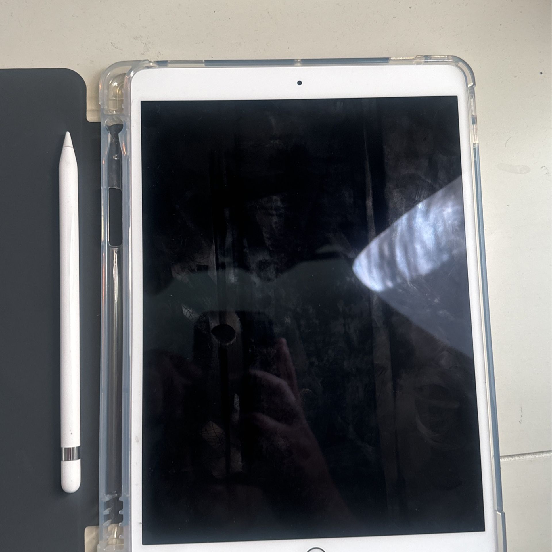 iPad Air 3rd Generation W/ Pen