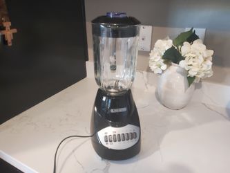 Black + Decker 10-Speed Glass Blender, works perfectly