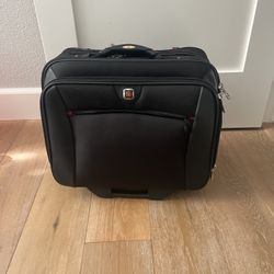 Swiss Gear 15.4 in. Potomac Rolling Laptop Case - Black