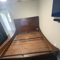 Wooden Headboard Bed Set With boxspring And Dresser