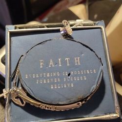 Faith Bracelet 