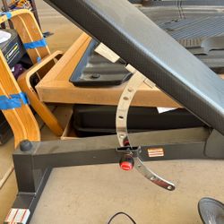Adjustable Weight Bench