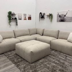 Aiden And Ivy Sectional Couch - Free Delivery 