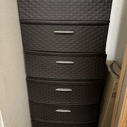 Sterilite 3 plastic drawer x2