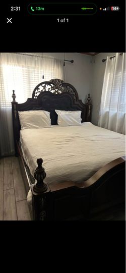 King Size Dark Wood Ornate Bed Frame