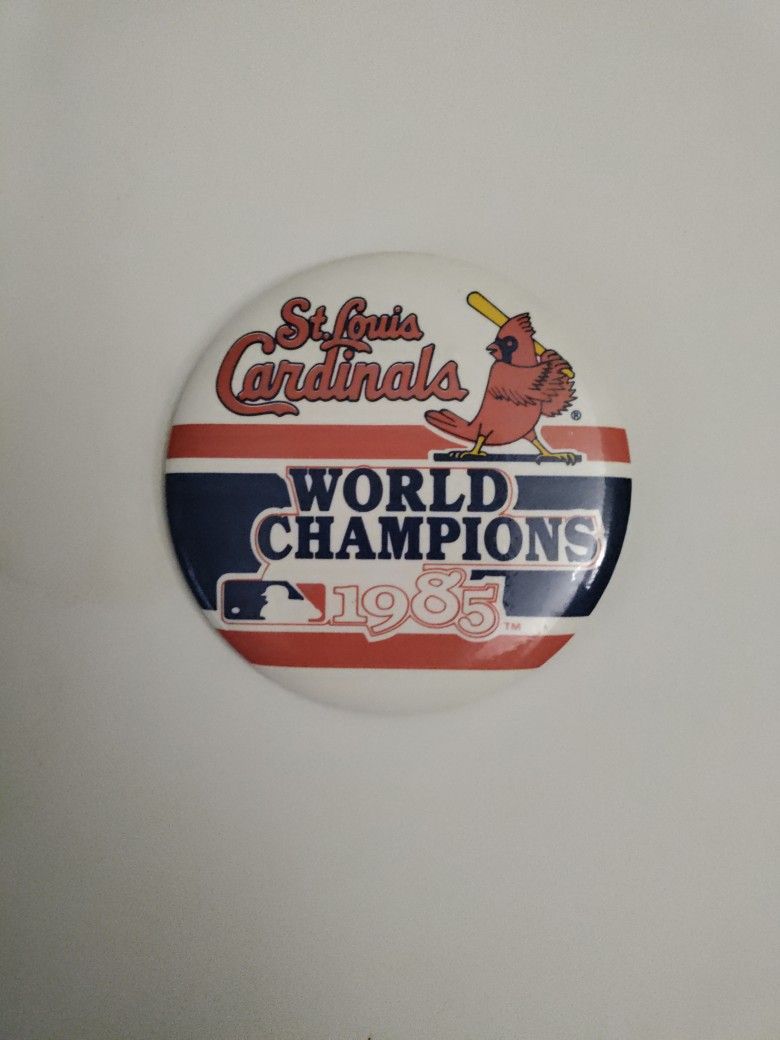 Vintage 1985 Cardinal's Pin 📌