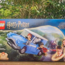 Lego Harry Potter: Flying Ford Anglia