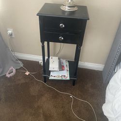 Set of Two Night Stands 
