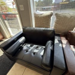 Brand New Black Leather Living Room Chair/ Accent W