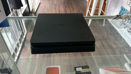 Play station 4 slim 1tb