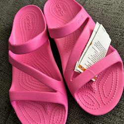 New Pink Women’s Crocs Size 10