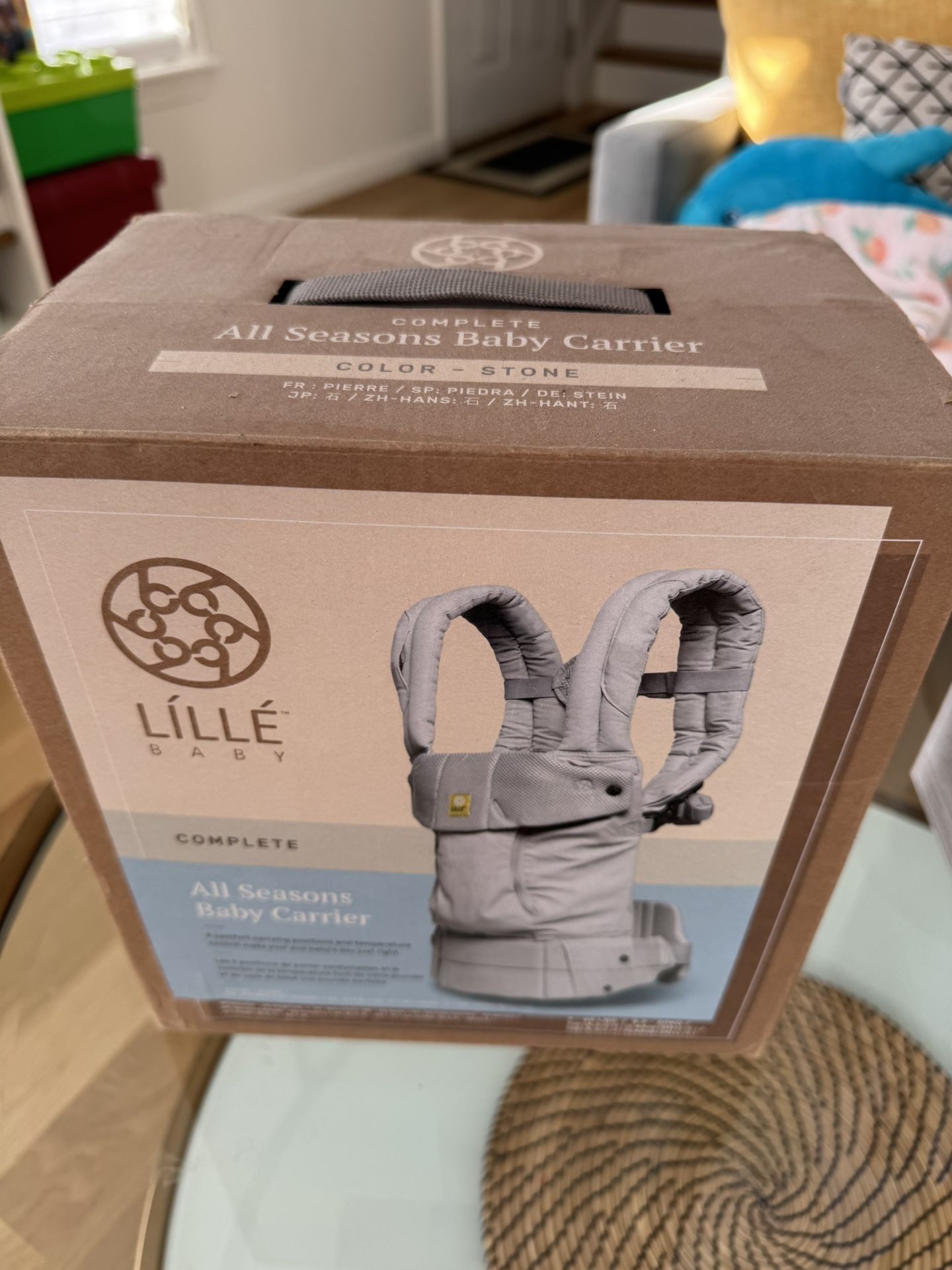 NEW UNUSED Denim LÍLLÉbaby Complete All Seasons Ergonomic 6-in-1 Baby Carrier Newborn to Toddler - with Lumbar Support