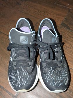 Snickers Nike size 7
