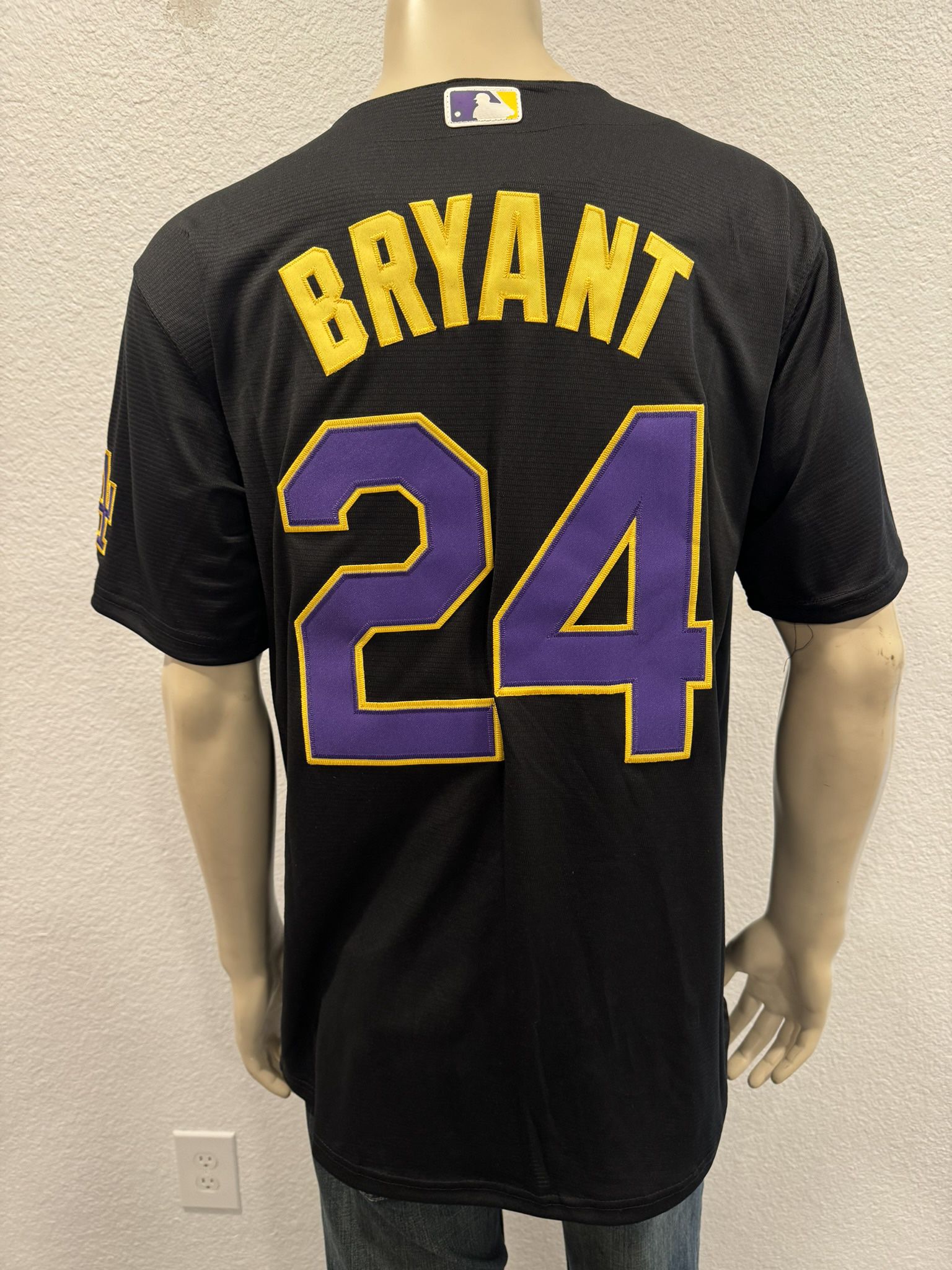 Kobe Bryant LA Dodgers 8/24 Black Jersey