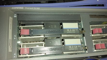 2 Compaq DL360 server (Loaded) computer