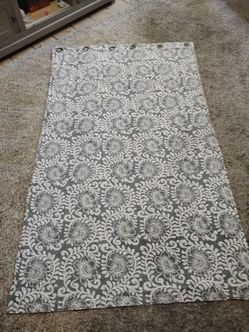 2 Curtains