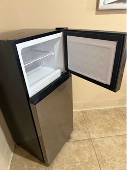 Vissant Fridge Like New