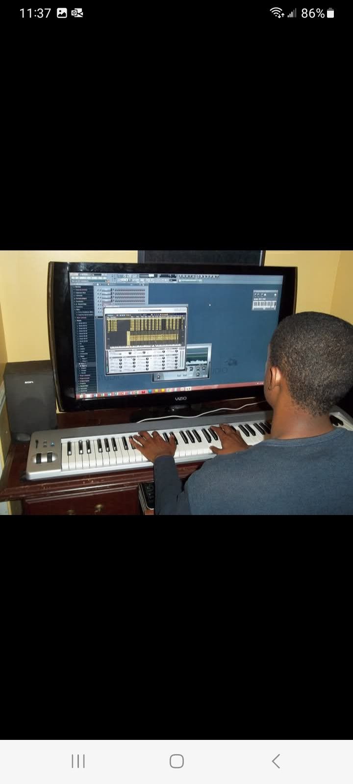 M-AUDO 88 KEYS MIDI CONTROLLER KEYBOARD $160 FINAL PRICE
