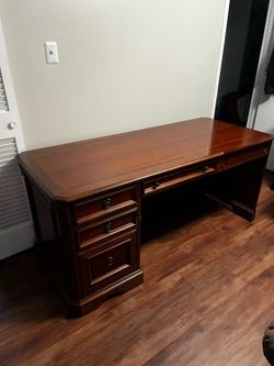 Office desk
