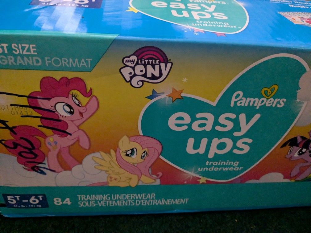 Diapers /Pampers Easy Ups 