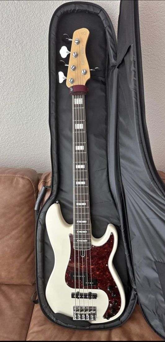Marcus Miller P7 v2 5 String Bass