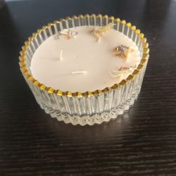 Luxury Glass Candle – Brand New, Great Gift 🎁