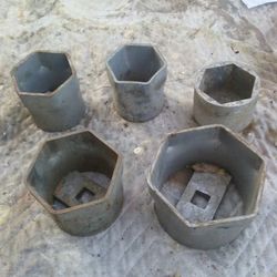 4 1/8 ---.3 1/2.--2 7/8.--2. 5/8.