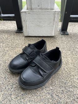 Toddler Size 9 Dress Shoes
