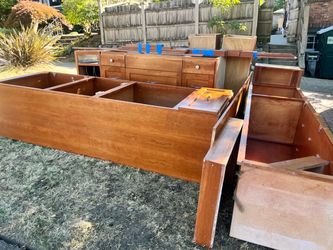 Free kitchen cabinets
