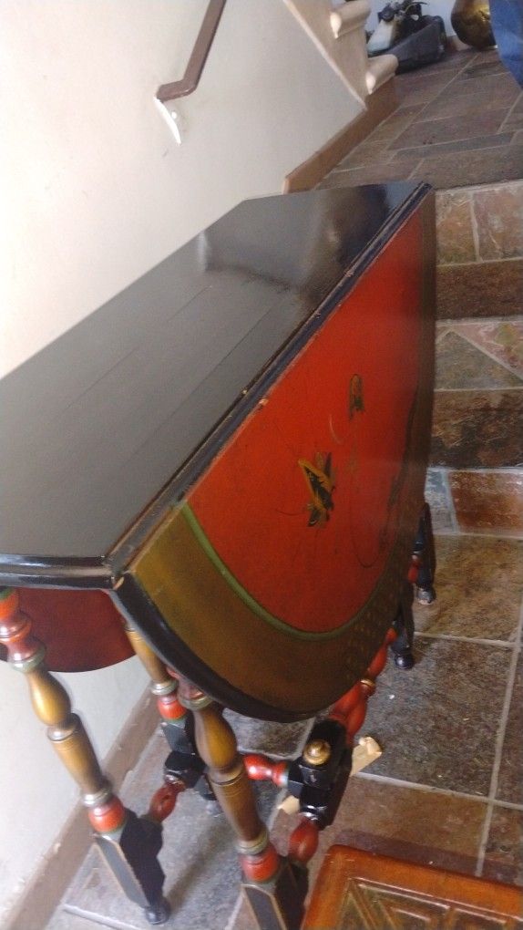 Antique Chinese Table Built In Leaves And Design